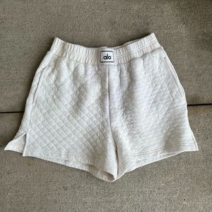 ALO Yoga Women’s High Waist Quilted Shorts in White